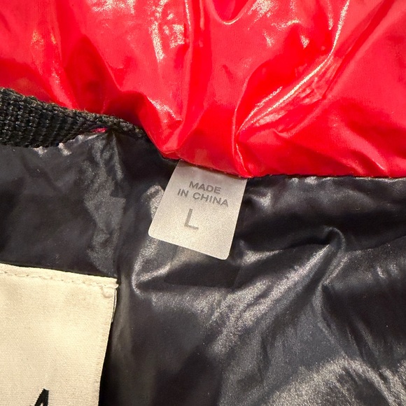 SAM New York “Freedom” Vest in Red Salsa - Size L - Picture 5 of 6